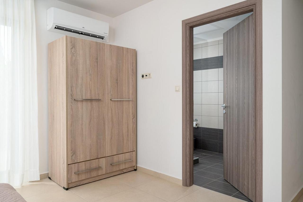 Orelia Cretan Deluxe Apartments Камиларион Экстерьер фото